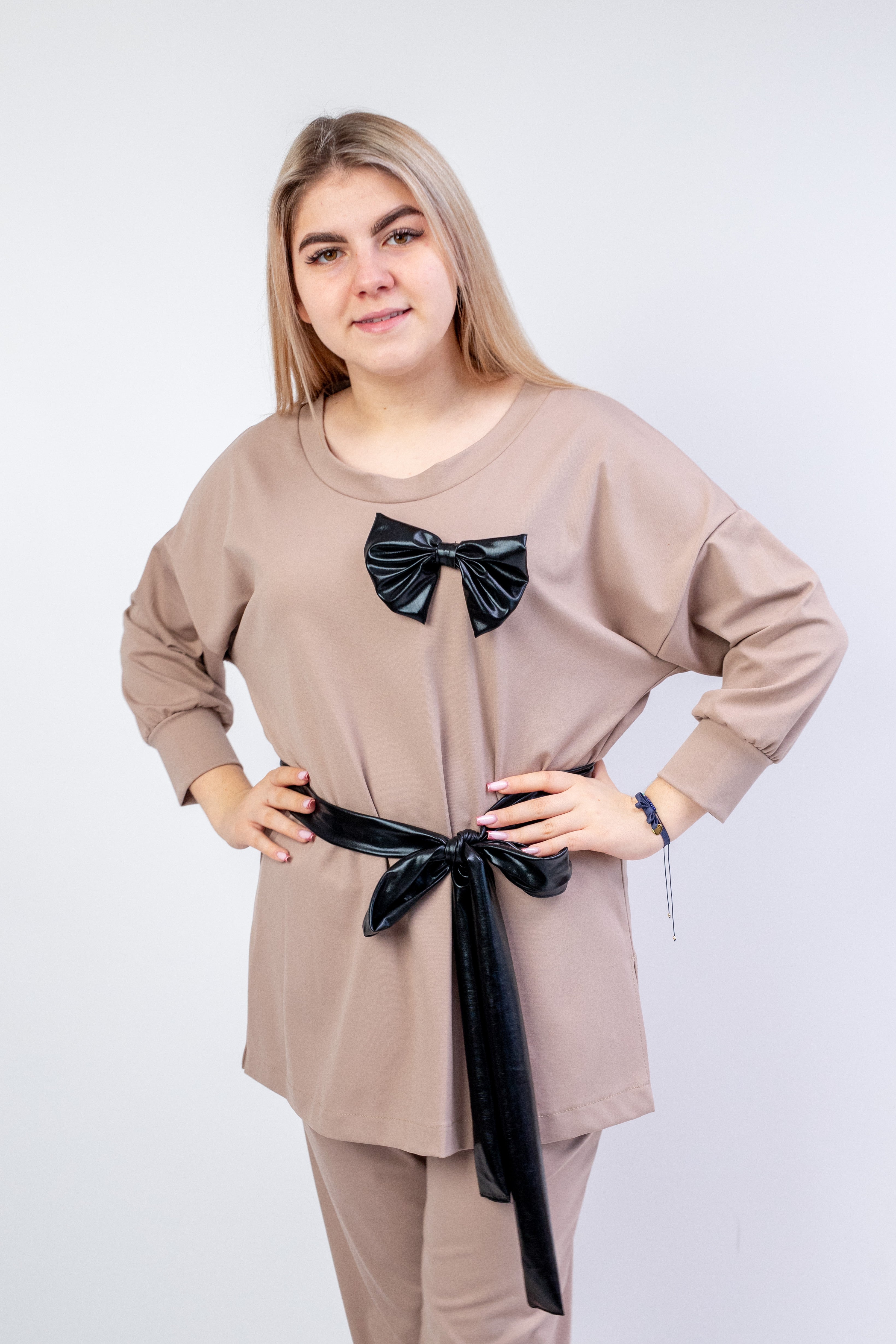 Elegancki szykowny komplet damski Beż