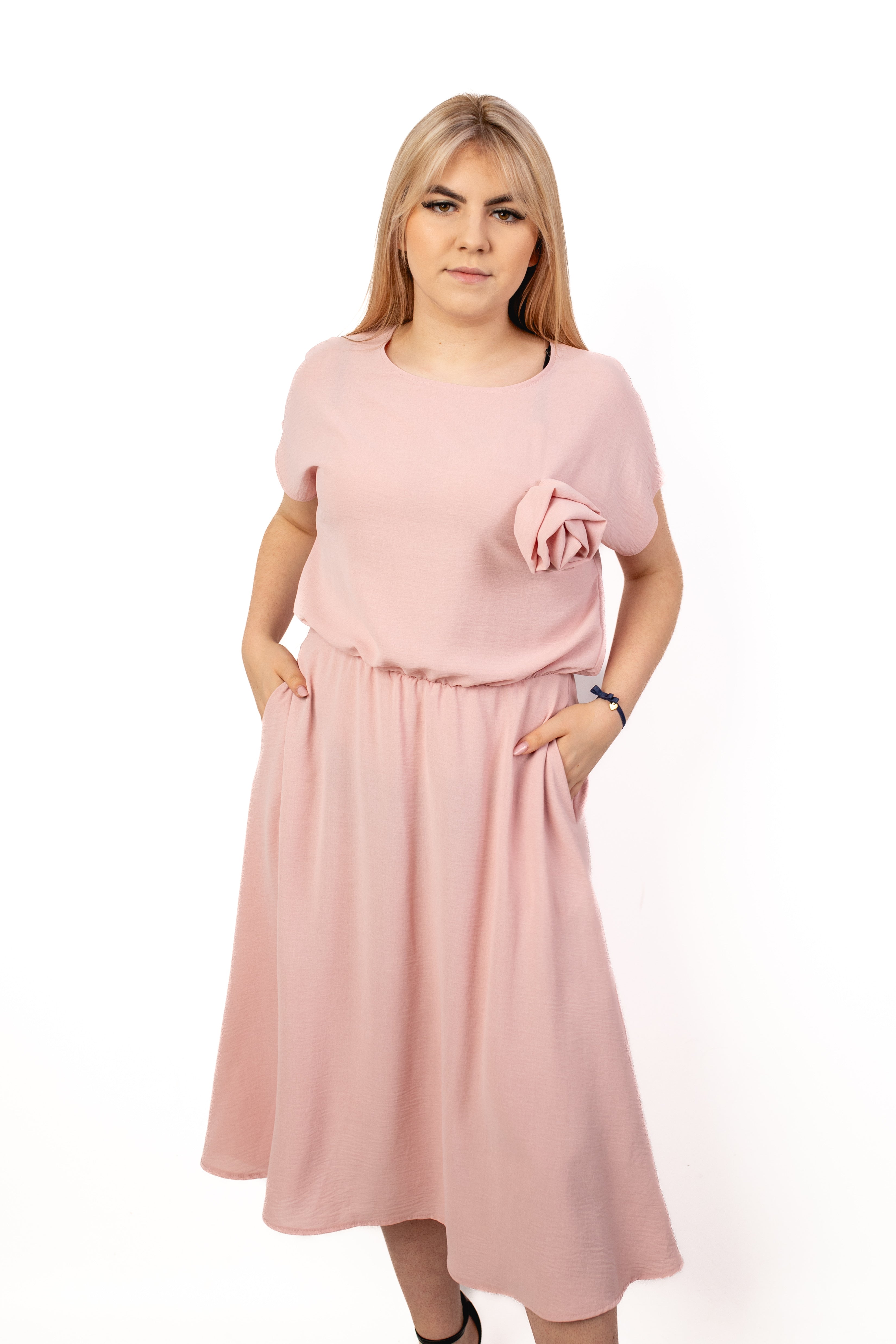 Szykowna zwiena modna sukienka Pudrowy Róż