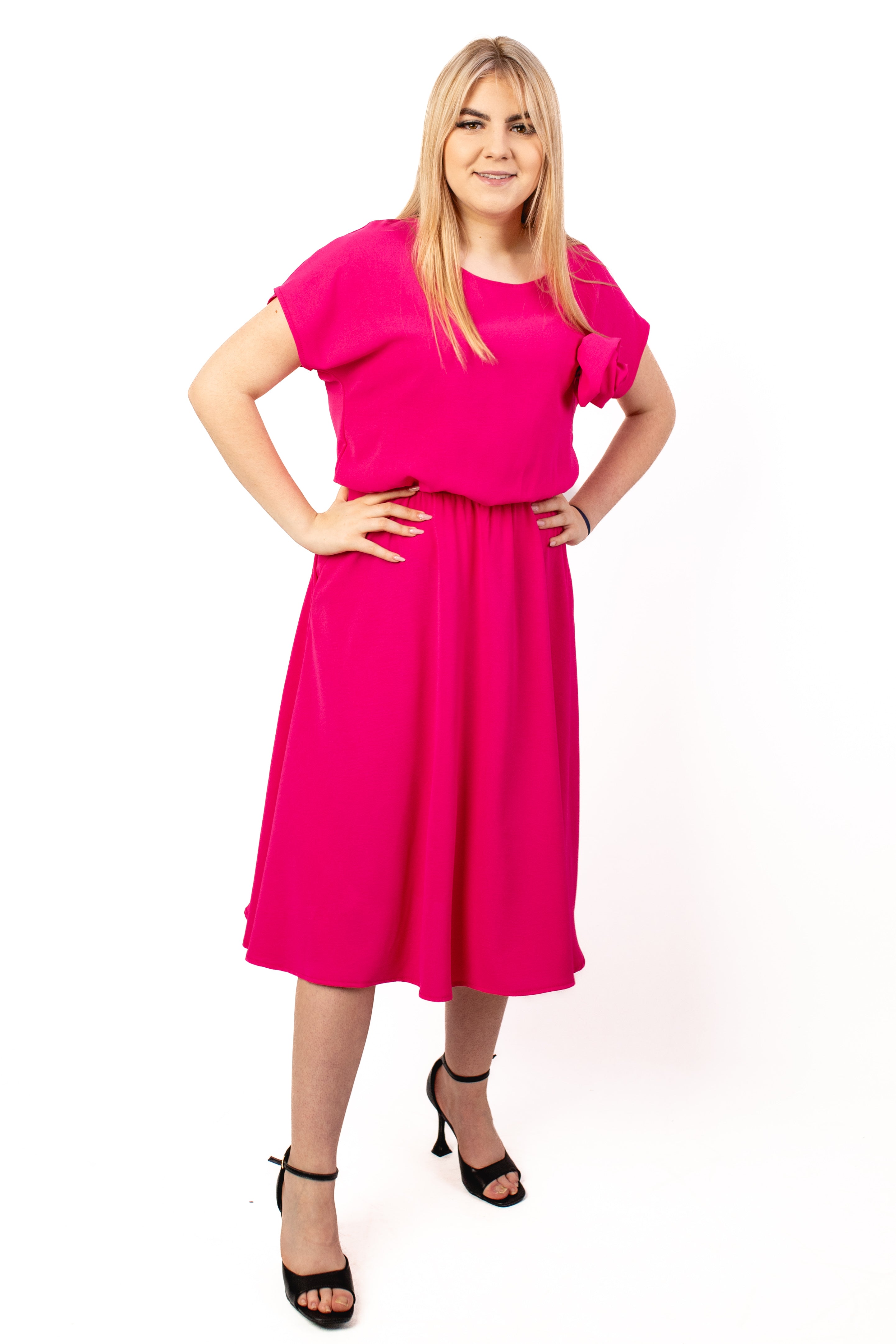 Szykowna zwiena modna sukienka Fuksja