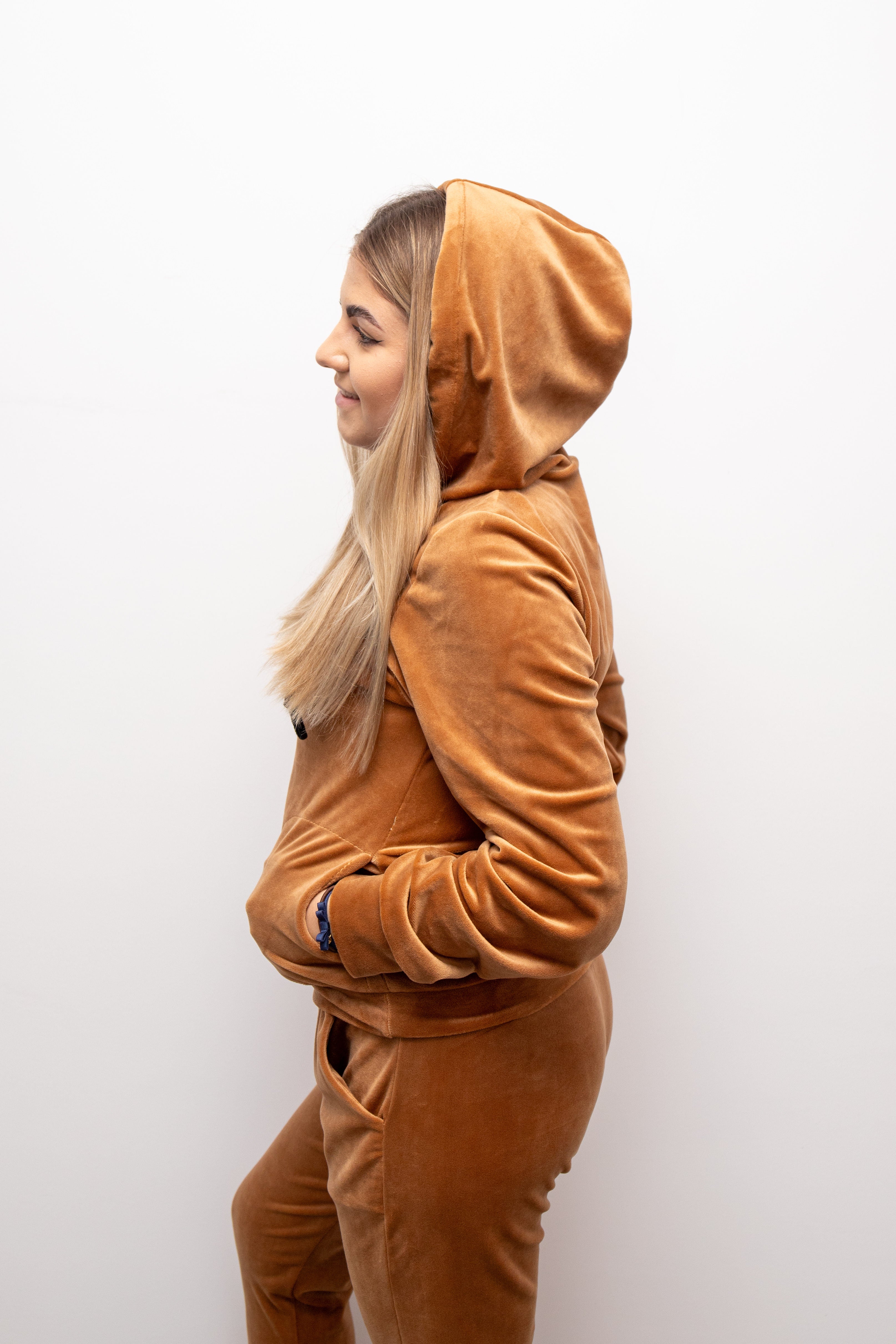 Dres damski welurowy rozpinany
