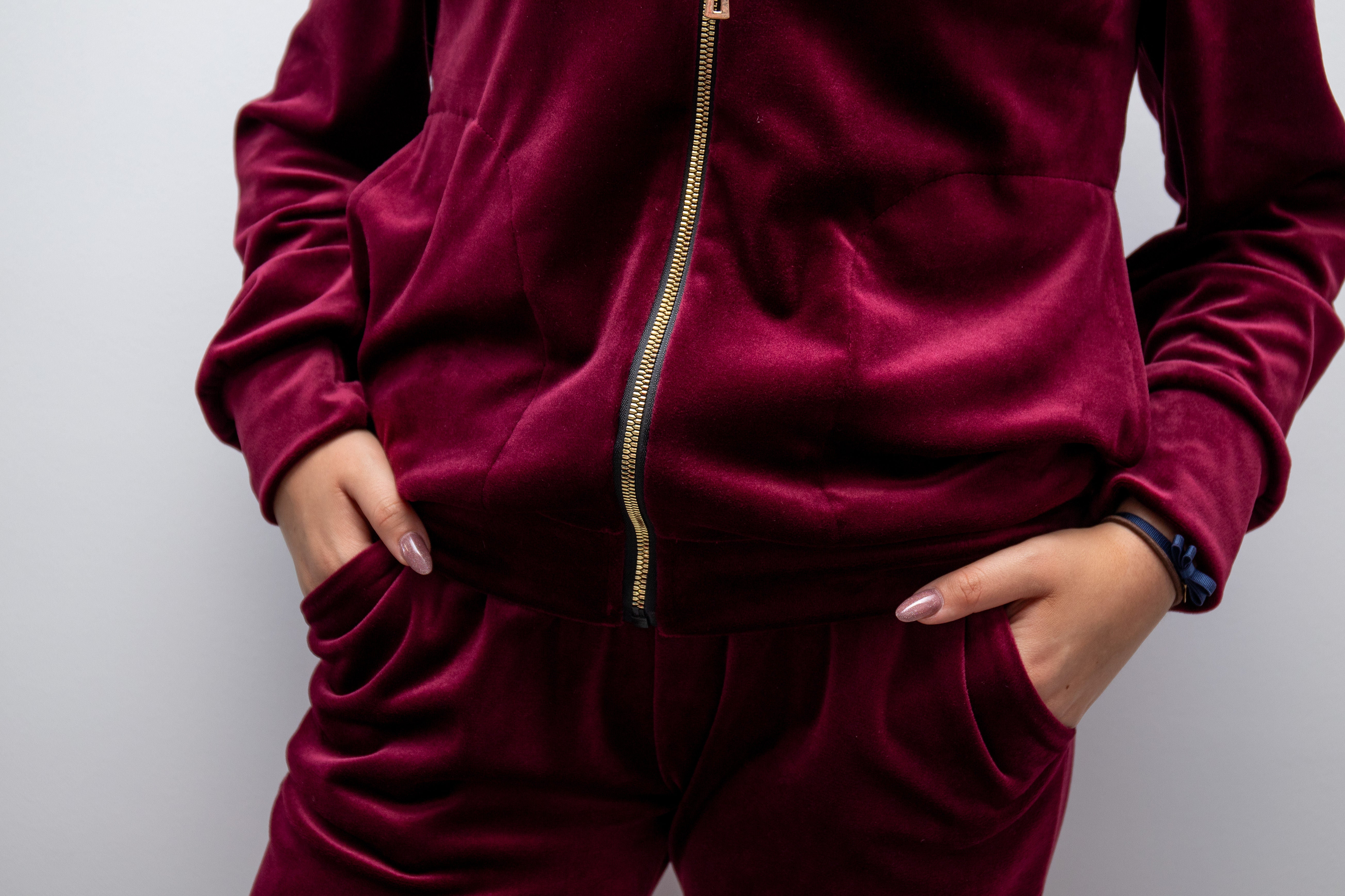 Dres damski welurowy rozpinany