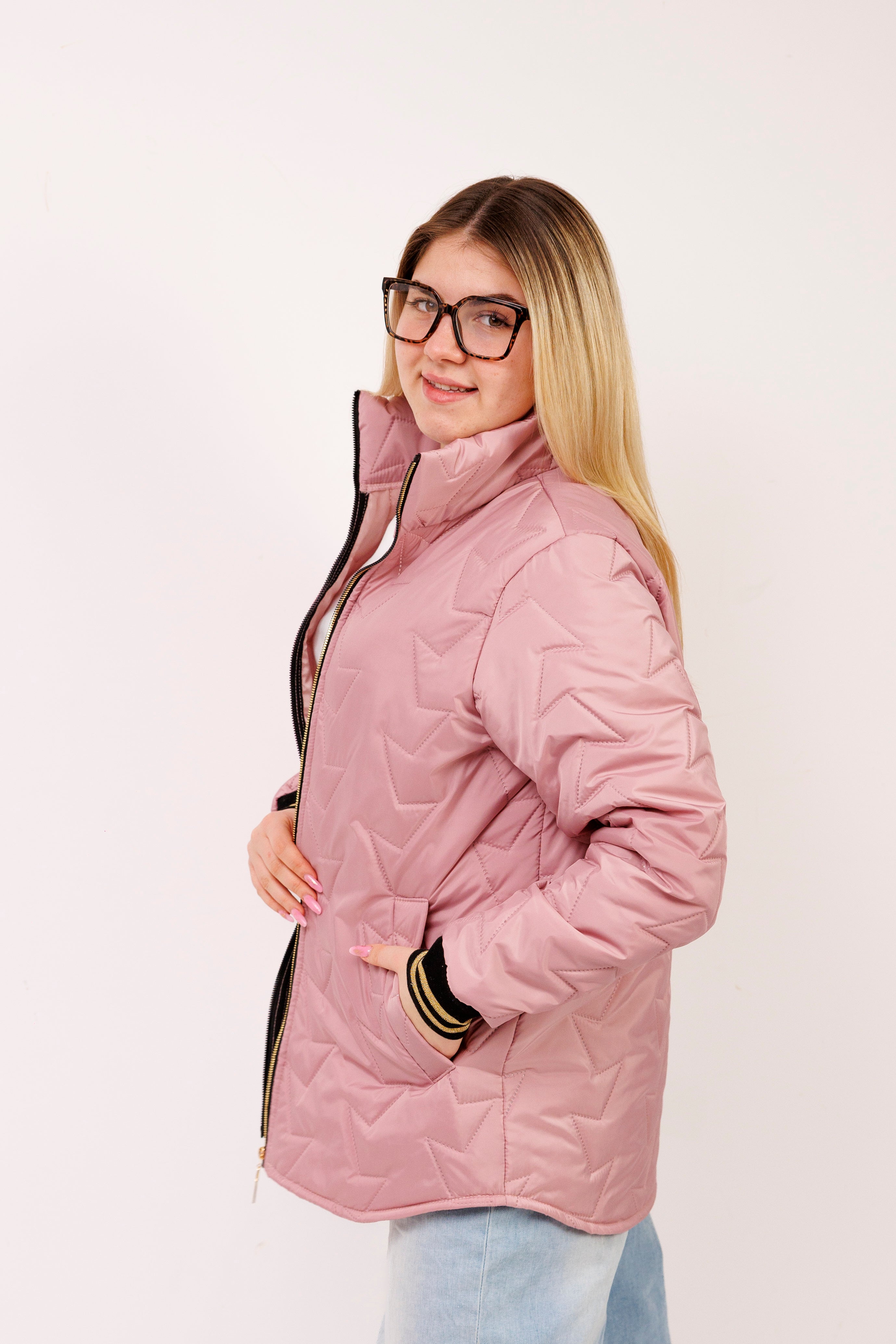 Kurtka ze ściągaczem duże rozmiary – polska produkcja, komfort i styl Brudny róż