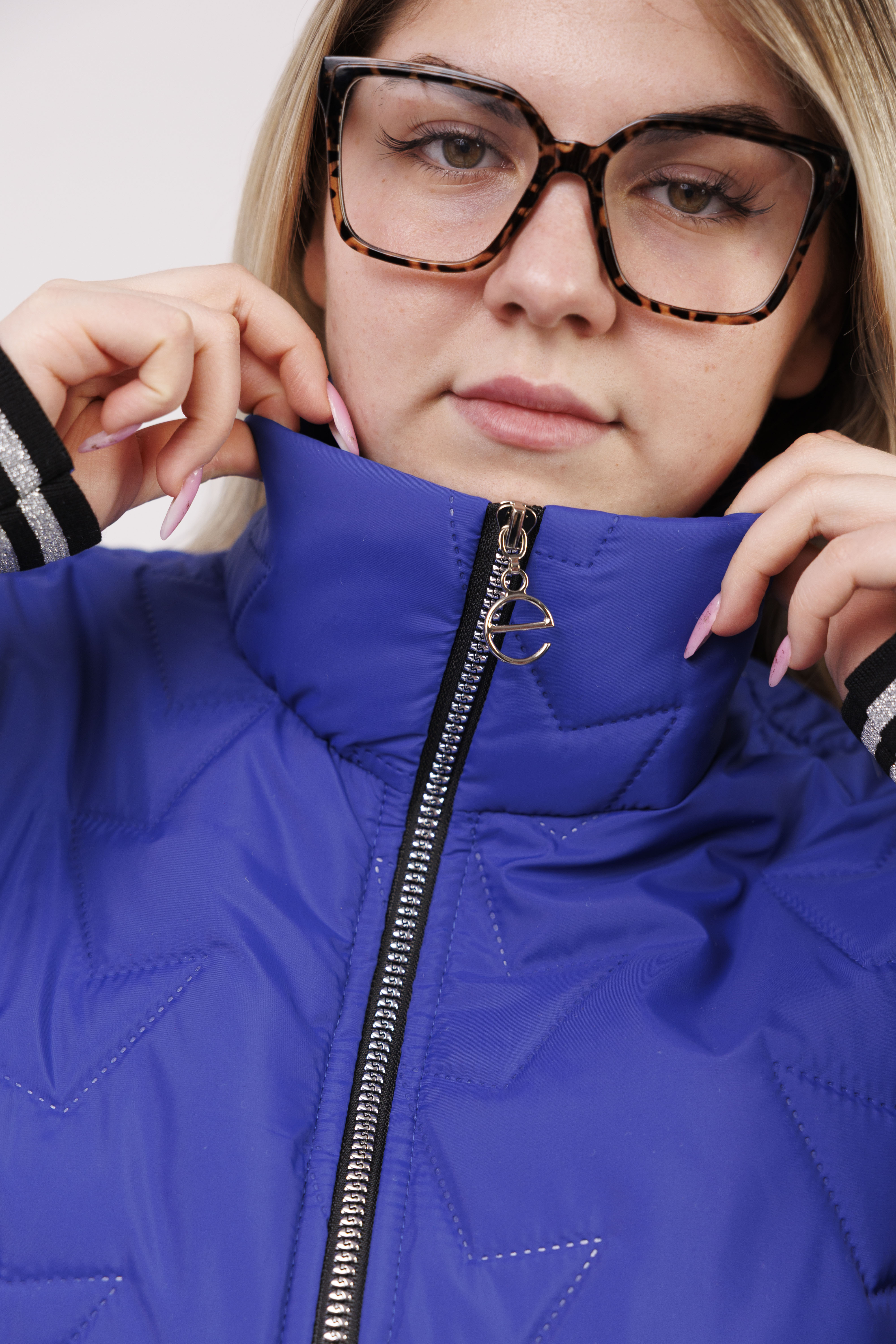 Kurtka ze ściągaczem duże rozmiary – polska produkcja, komfort i styl Chaber