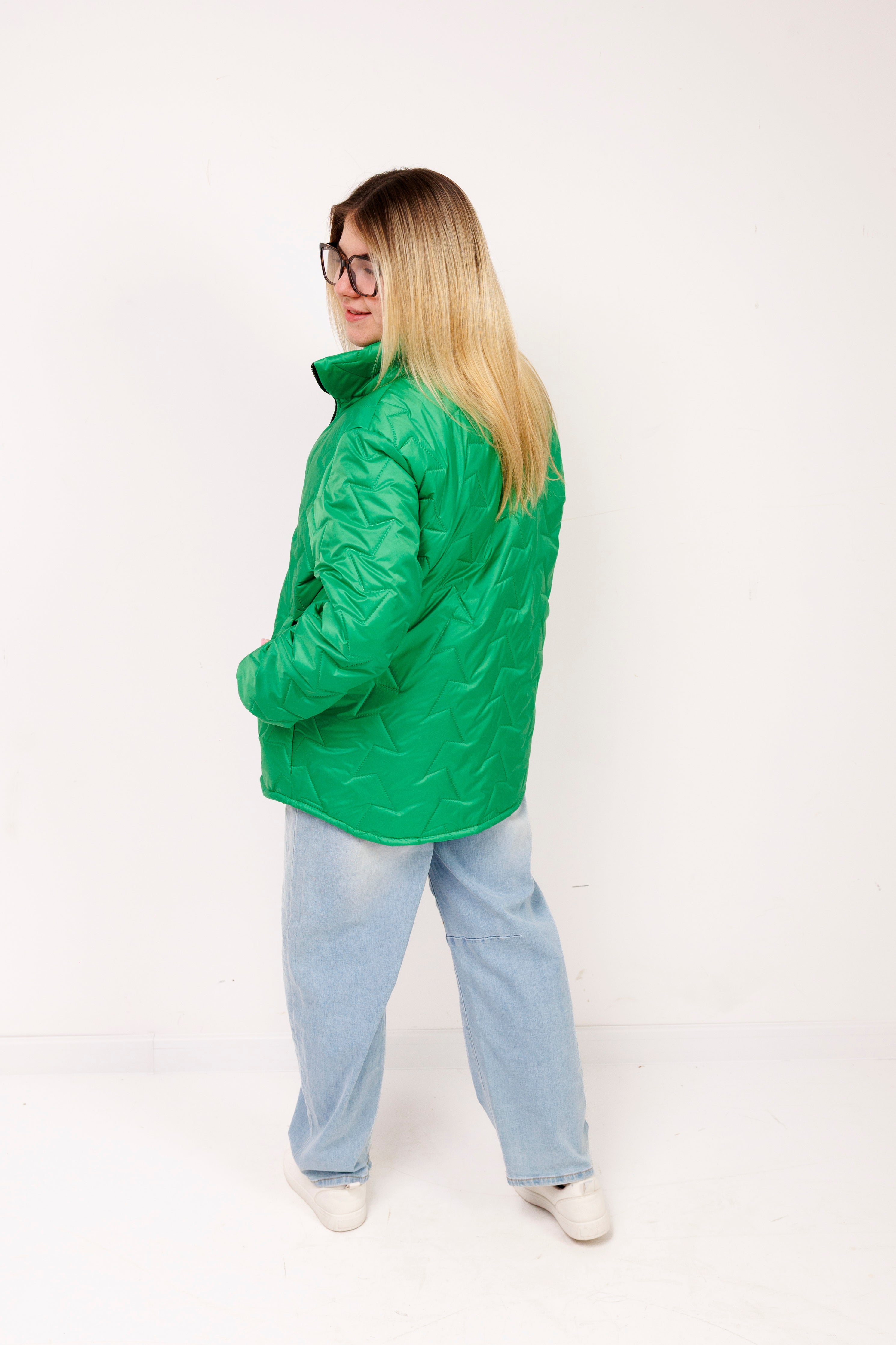 Kurtka ze ściągaczem duże rozmiary – polska produkcja, komfort i styl Zielony