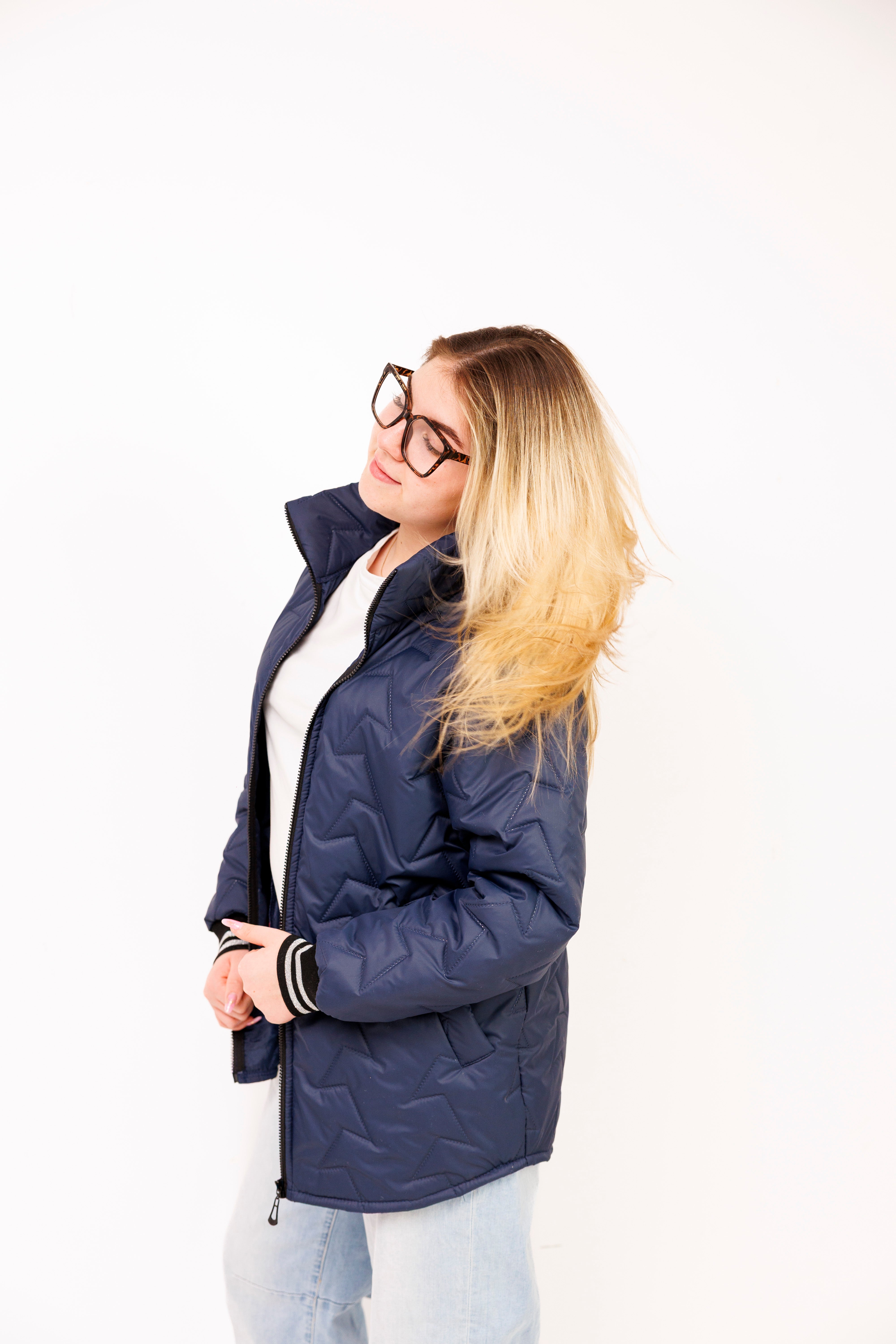 Kurtka ze ściągaczem duże rozmiary – polska produkcja, komfort i styl Granat