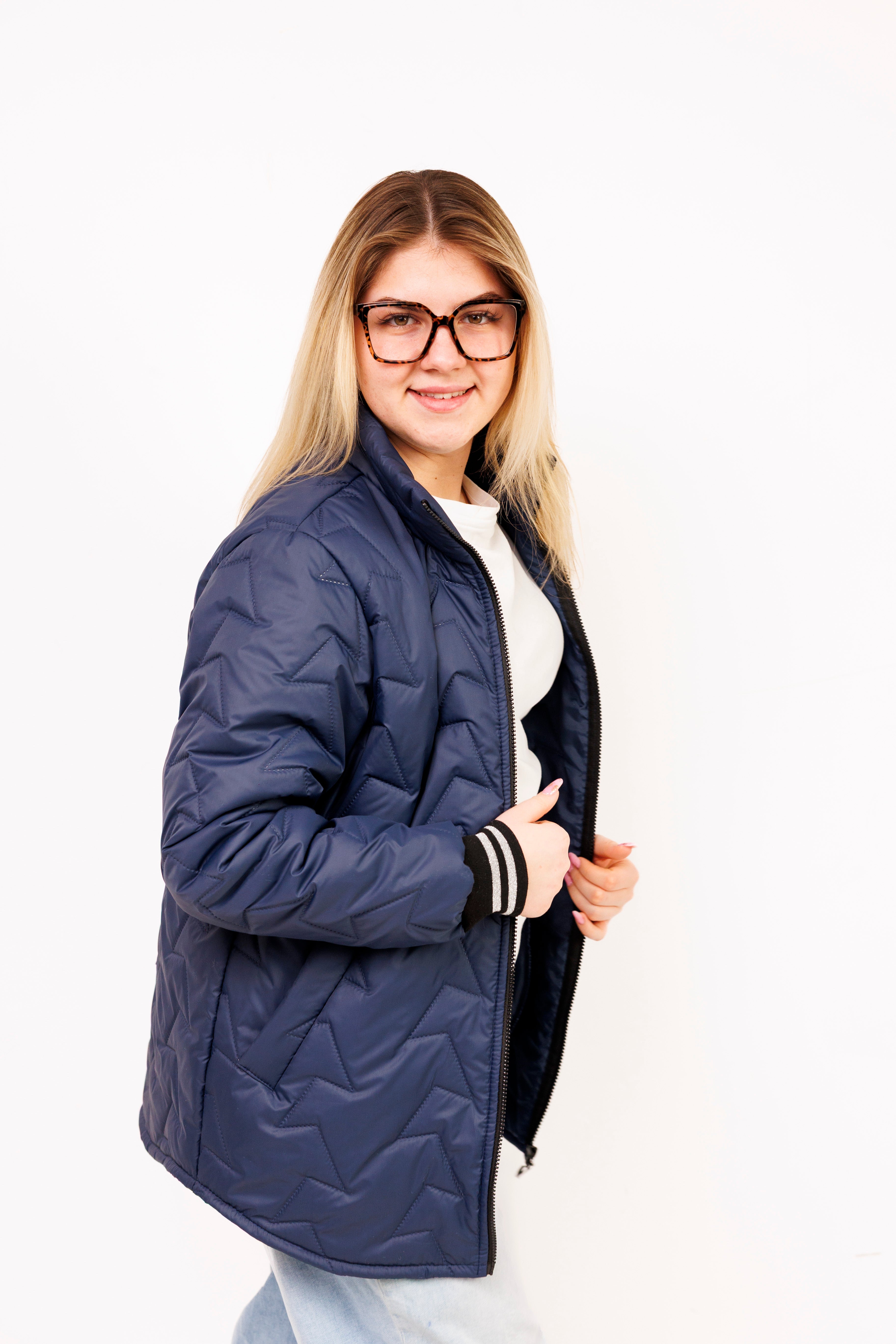 Kurtka ze ściągaczem duże rozmiary – polska produkcja, komfort i styl Granat