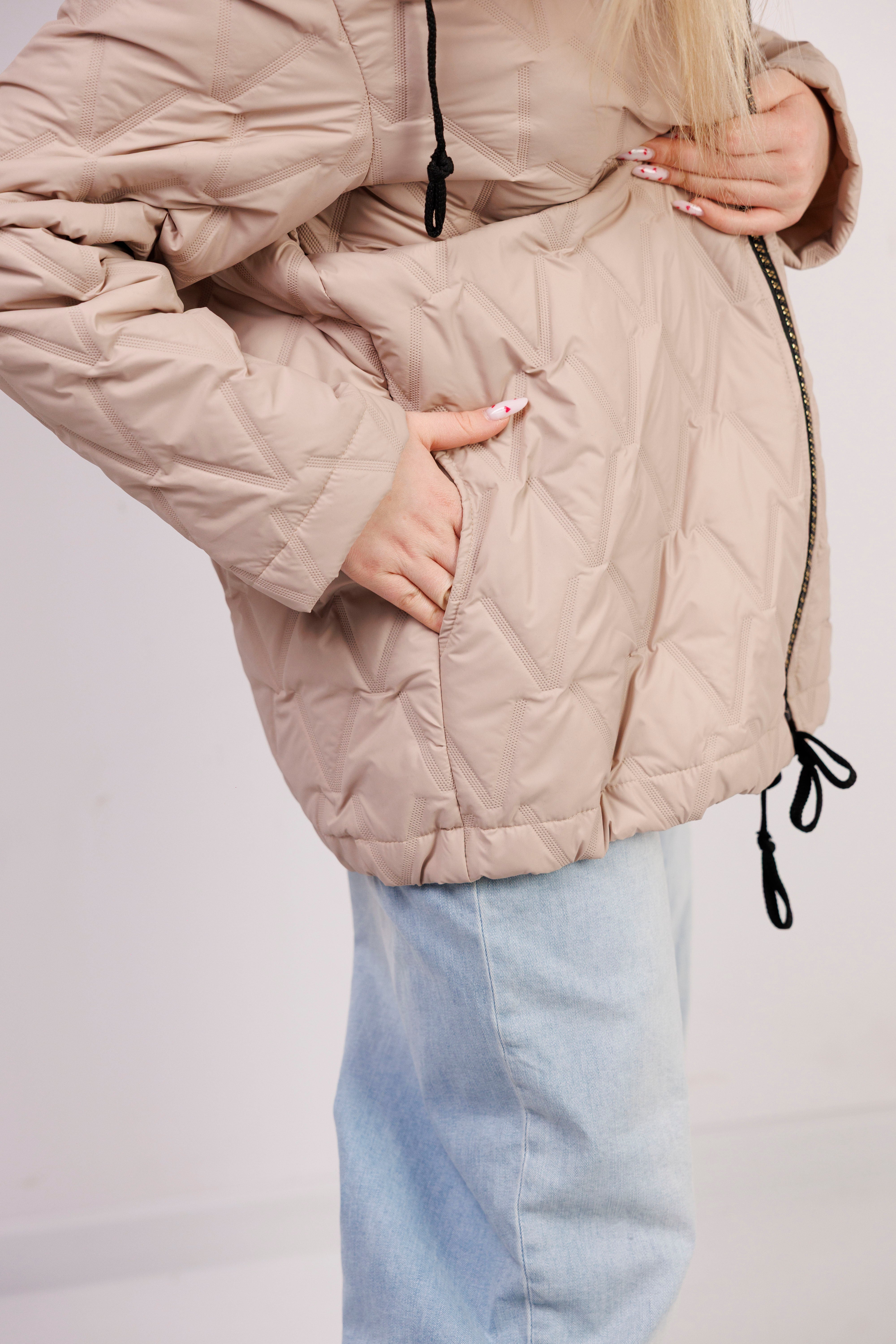 Kurtka Damska Regulowana Sznurkami Polska Produkcja Duże Rozmiary Beż