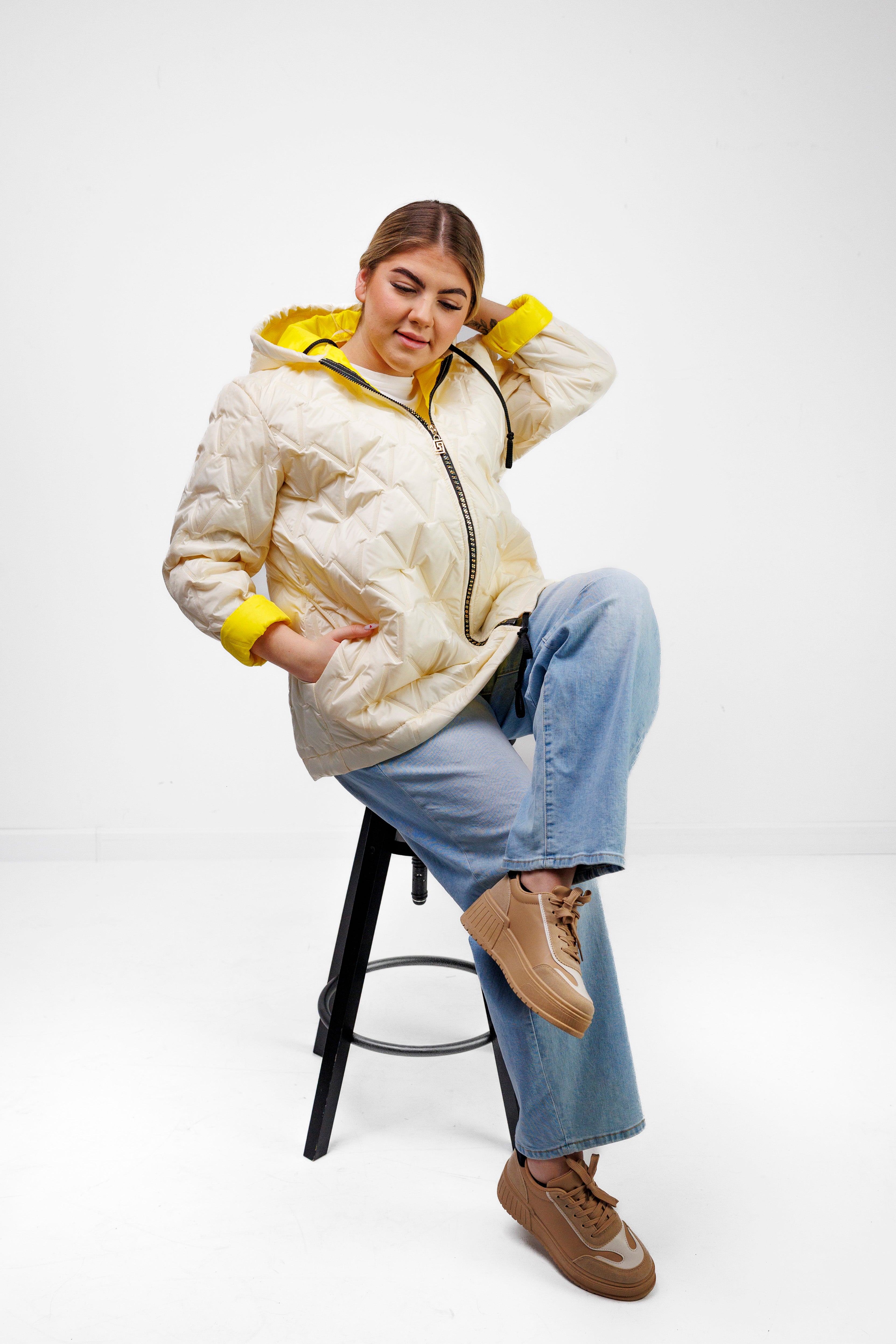 Kurtka Damska Regulowana Sznurkami Polska Produkcja Duże Rozmiary Żółty