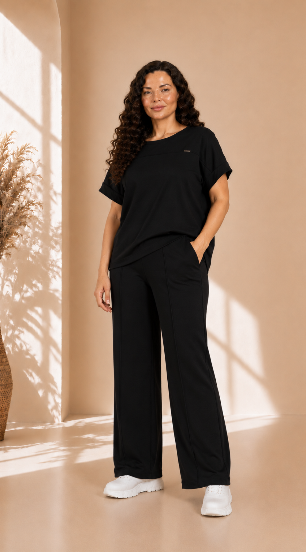 Komplet damski plus size z szerokimi spodniami – bluzka i spodnie Polska produkcja Czarny