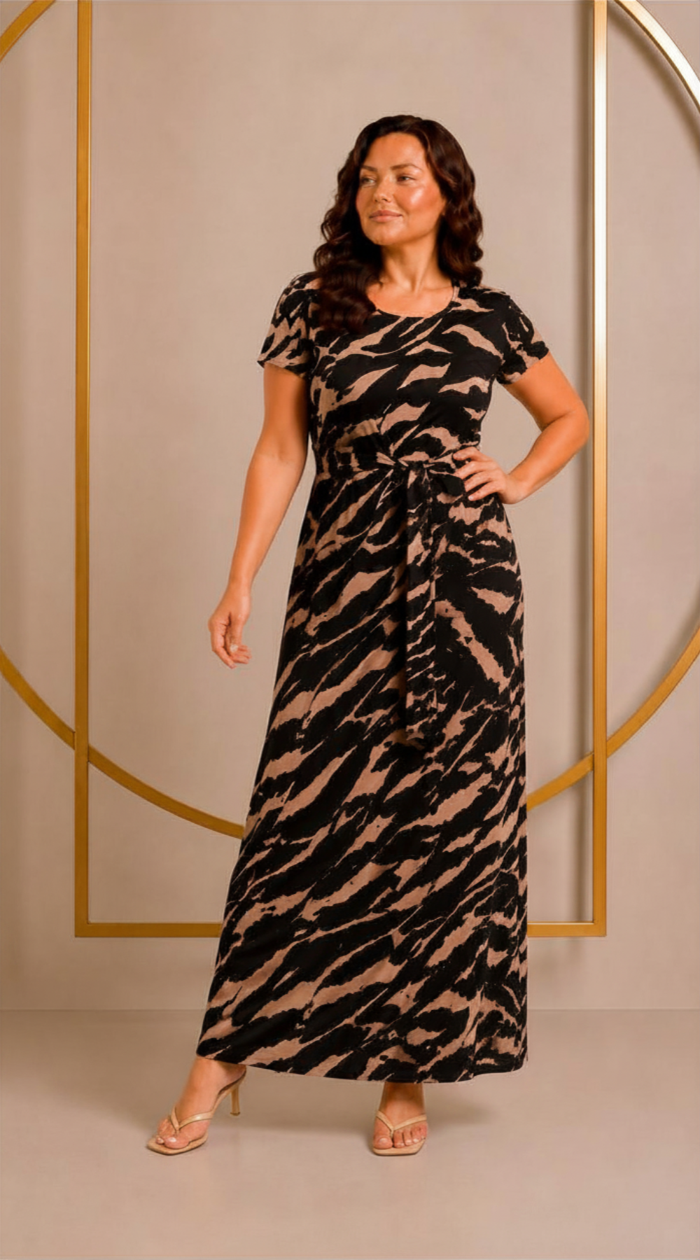 Sukienka maxi plus size z dzianinowej wiskozy – polska produkcja Wzór 2