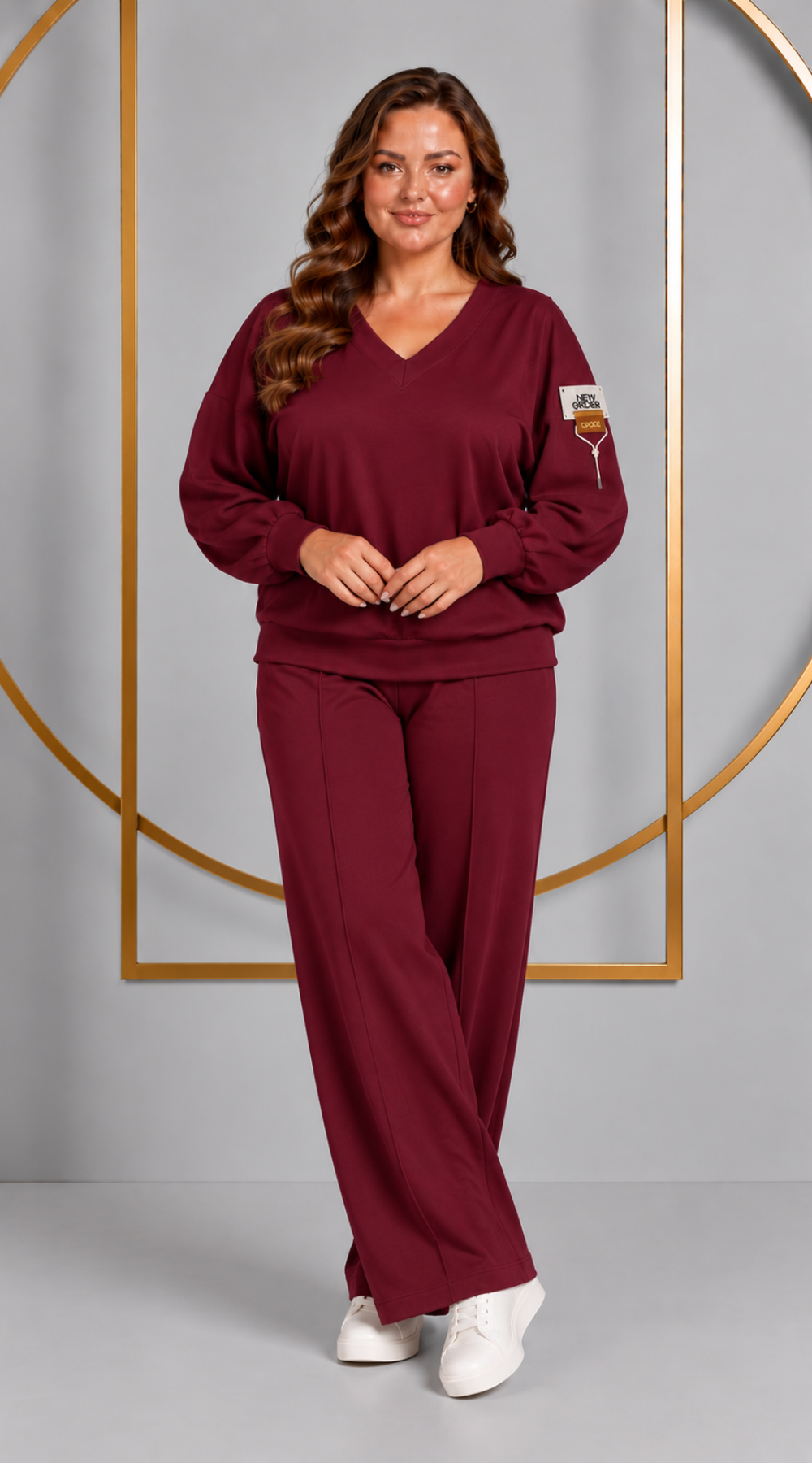 Komplet dresowy masełko plus size bluza dekolt serek  i szerokie spodnie Bordo -Lilia-