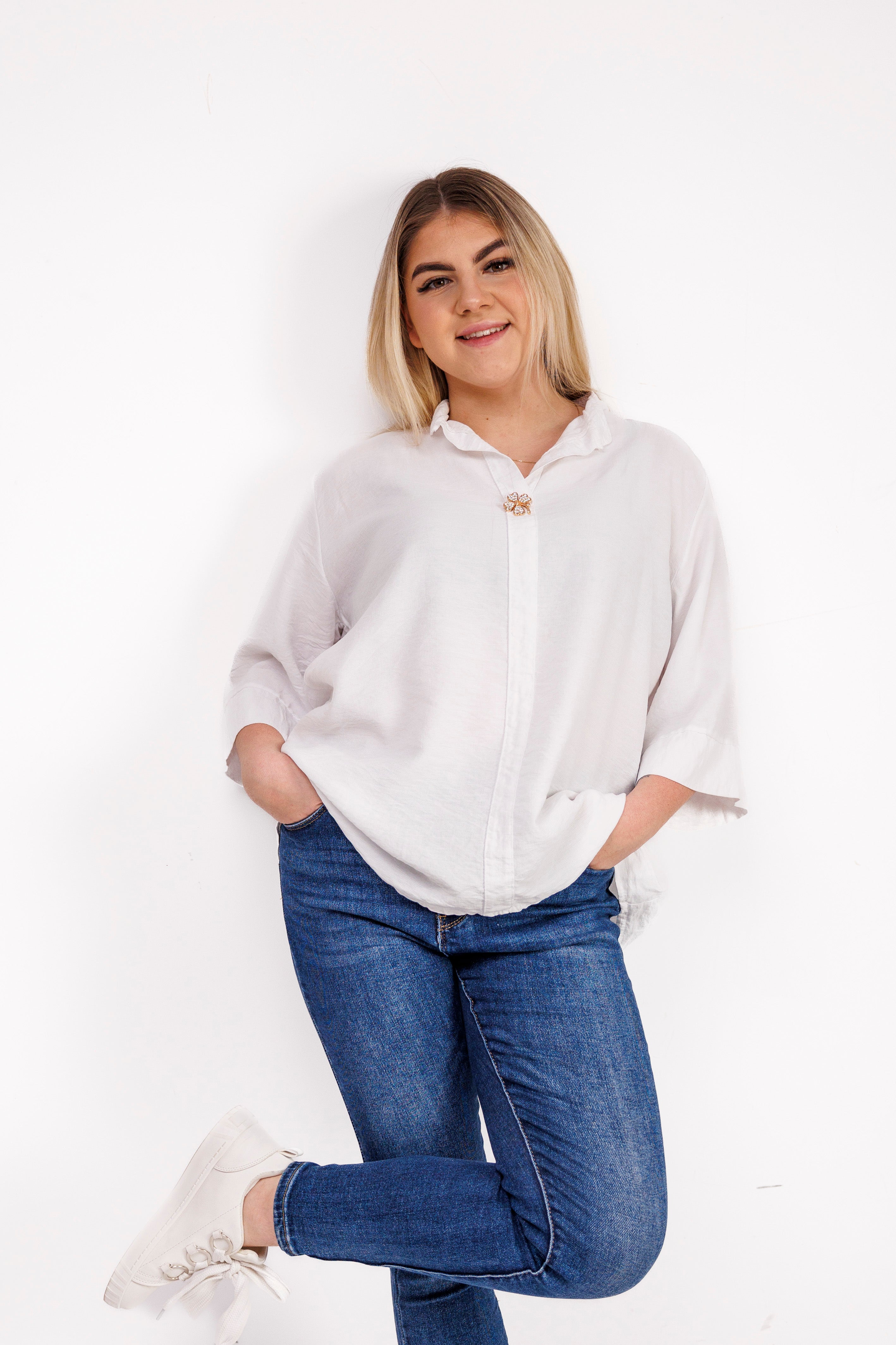 Wiskozowa bluzka z luźnym rękawem i dekoltem V Biały