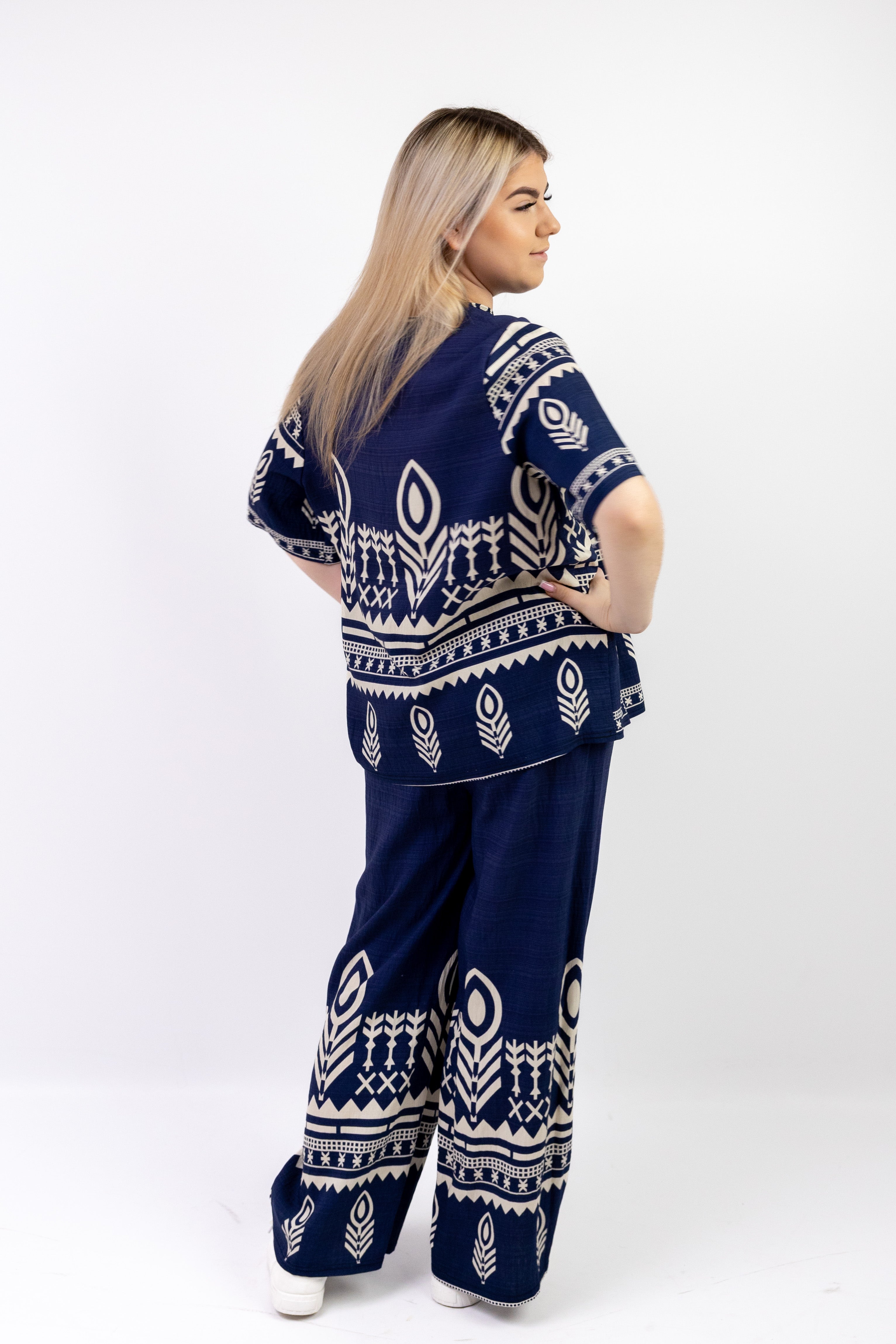 Włoski komplet damski z lnu i bawełny z etnicznym wzorem Wzór 2