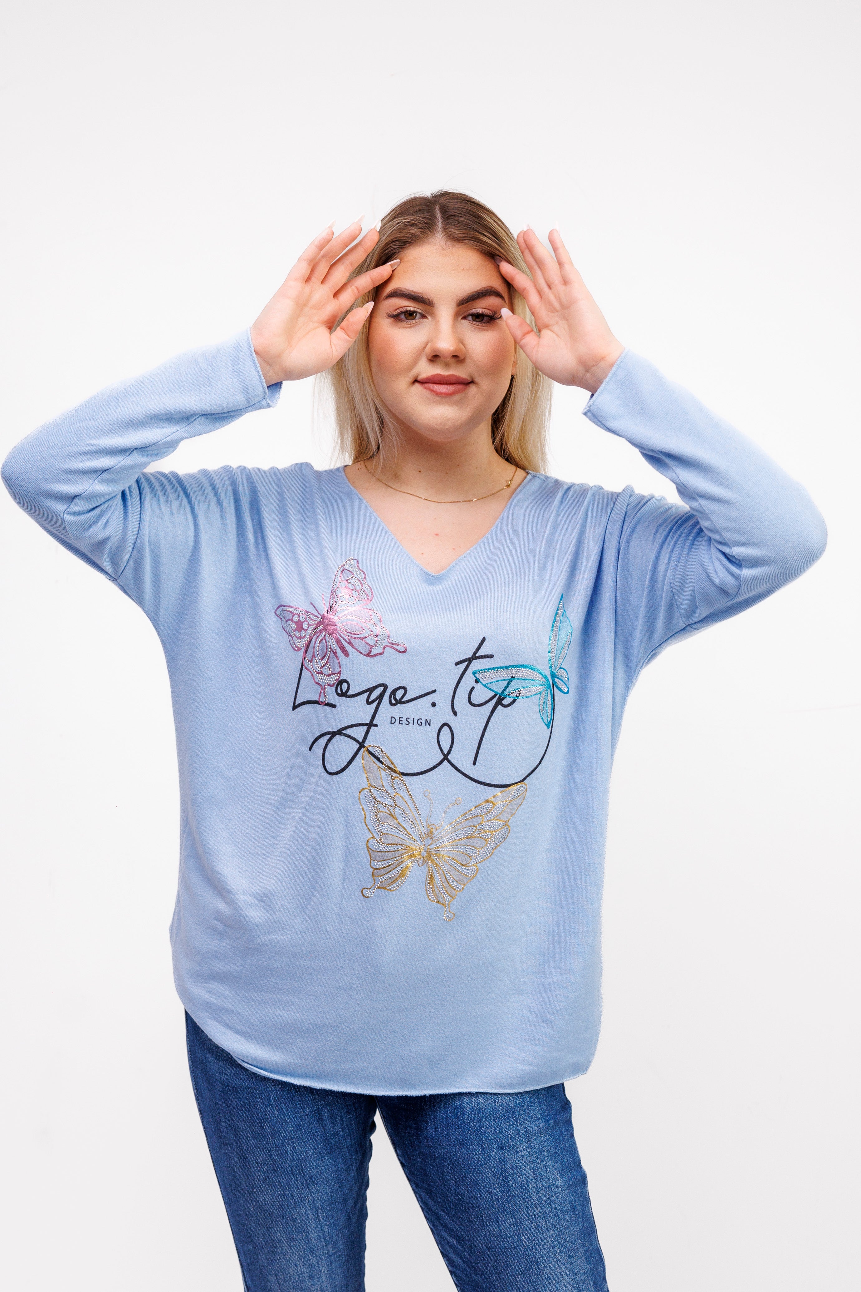 Sweterek z dekoltem V i ozdobnymi motylami Błękit